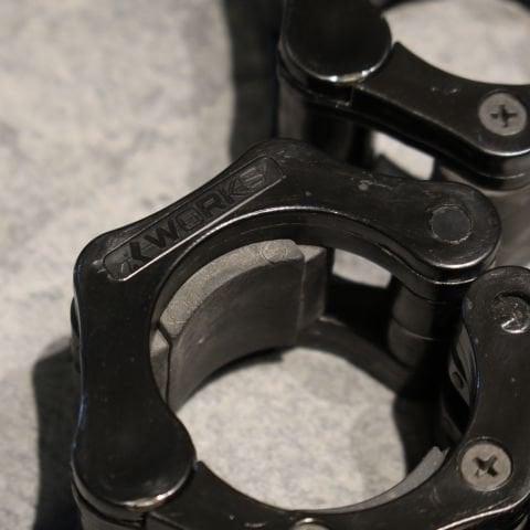 XWORKS Mekanik Kelepçe – Ağırlık Plakası Sabitleme Aparatı (FWA6001)