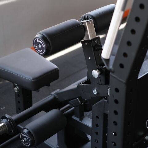 XWORKS Standing Hip Thrust – Ayakta Glute ve Kalça Güçlendirme Makinesi (FWX0801)