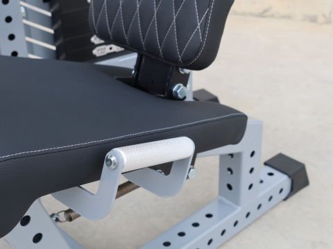 XWorks Seated Leg Extension - Curl Combo