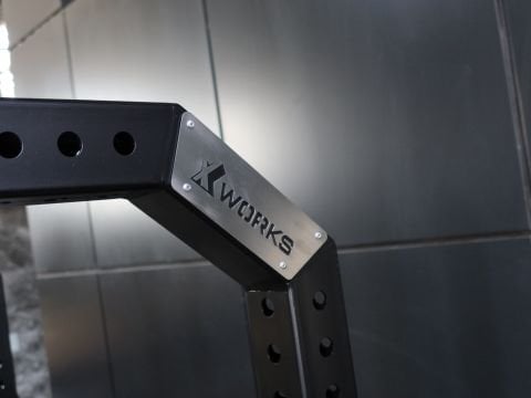 XWORKS X4 Squat Half Rack – Çok Fonksiyonlu Antrenman İstasyonu (FWX0082)