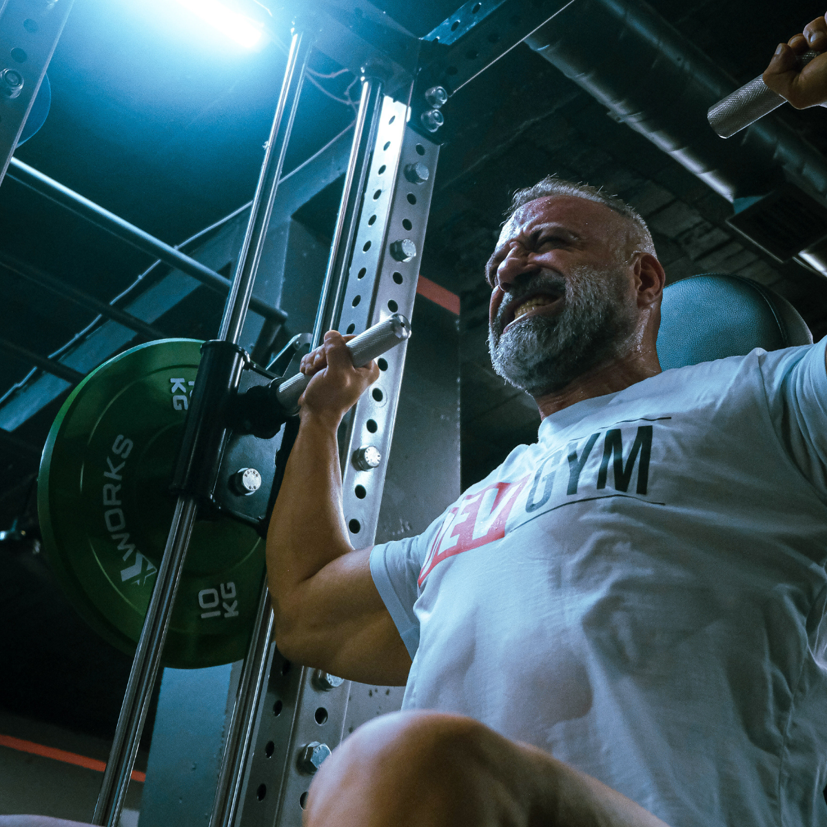 PLAKA YÜKLÜ MAKİNELER